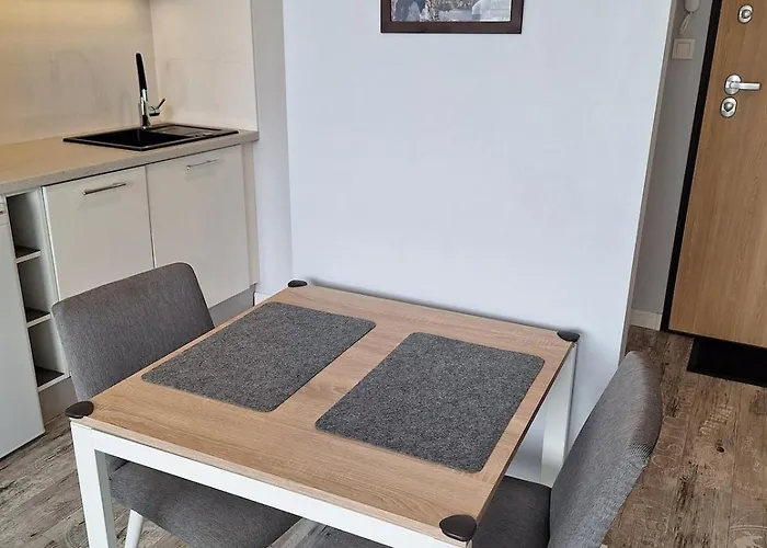 Live Like A Local 5th Floor *